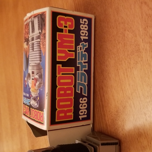 🤖👨‍🚀 VINTAGE LOST IN SPACE TOYS🤖 - Picture 12 of 13